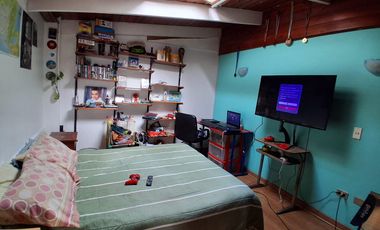 HERMOSA Y AMPLIA CASA , EN EXCLUSIVO SECTOR DE REÑACA