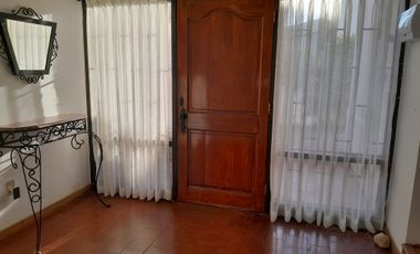 HERMOSA Y AMPLIA CASA , EN EXCLUSIVO SECTOR DE REÑACA