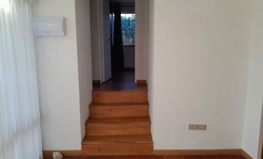 HERMOSA Y AMPLIA CASA , EN EXCLUSIVO SECTOR DE REÑACA
