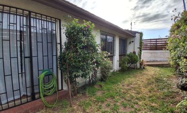 HERMOSA Y AMPLIA CASA , EN EXCLUSIVO SECTOR DE REÑACA