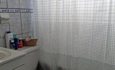 HERMOSA Y AMPLIA CASA , EN EXCLUSIVO SECTOR DE REÑACA