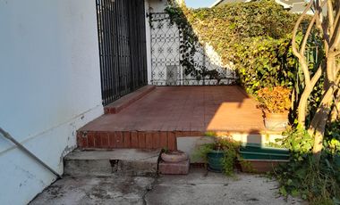 HERMOSA Y AMPLIA CASA , EN EXCLUSIVO SECTOR DE REÑACA