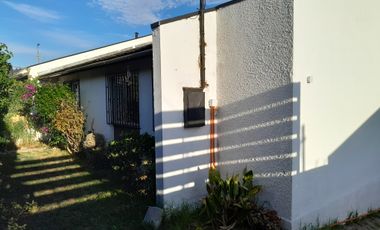 HERMOSA Y AMPLIA CASA , EN EXCLUSIVO SECTOR DE REÑACA