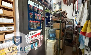 Venta Local Florida Oeste sobre esquina estratégica sobre Avenida, 78m2, sótano, con renta!