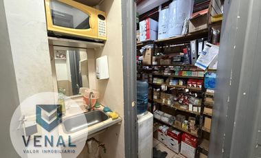 Venta Local Florida Oeste sobre esquina estratégica sobre Avenida, 78m2, sótano, con renta!