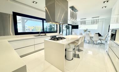 Casa en El Yacht