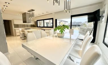 Casa en El Yacht