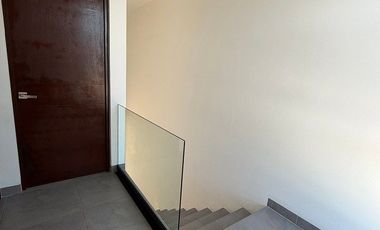 CASA EN RENTA CON PISCINA EN RESIDENCIAL SAC-UH, CERCA DE GRAN SANTA FE