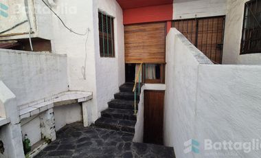 Triplex a dos cuadras del mar con cochera cubierta en San Bernardo