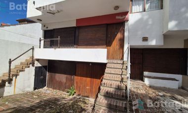 Triplex a dos cuadras del mar con cochera cubierta en San Bernardo