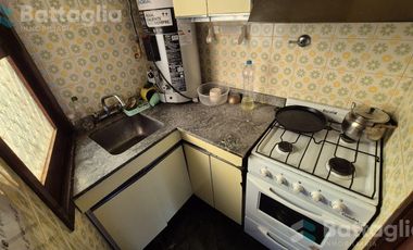 Triplex a dos cuadras del mar con cochera cubierta en San Bernardo