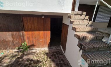 Triplex a dos cuadras del mar con cochera cubierta en San Bernardo