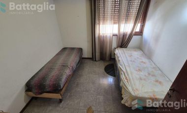 Triplex a dos cuadras del mar con cochera cubierta en San Bernardo