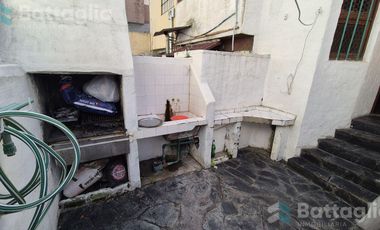 Triplex a dos cuadras del mar con cochera cubierta en San Bernardo