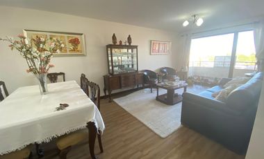 VENTA DE  AMPLIO DEPARTAMENTO DE TRES DORMITORIOS EN TCO