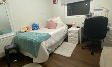 ARRIENDA CASA DE TRES DORMITORIOS Y TRES BAÑOS EN CONDOMINIO