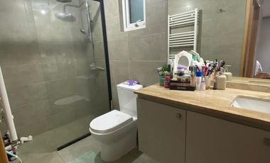 ARRIENDA CASA DE TRES DORMITORIOS Y TRES BAÑOS EN CONDOMINIO