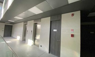 ESTACIONAMIENTO EN STRIP CENTER DE PEÑALOLÉN