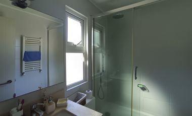 CASA IMPECABLE EN TOROBAYO, CONDOMINIO CON SEGURIDAD 24/7