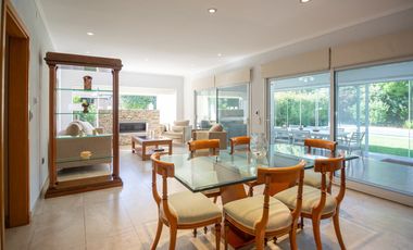 VENTA CASA - GOLFERS COUNTRY CLUB - PILAR