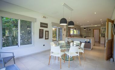 VENTA CASA - GOLFERS COUNTRY CLUB - PILAR