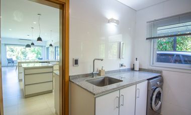 VENTA CASA - GOLFERS COUNTRY CLUB - PILAR