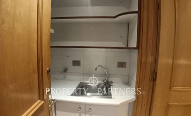 Amplia oficina en Avenida Libertad