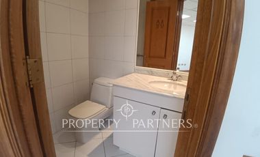 Amplia oficina en Avenida Libertad