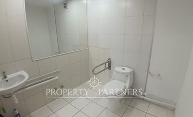 Amplia oficina en Avenida Libertad