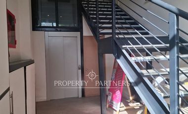 OFICINAS en arriendo en la plaza de Llolleo