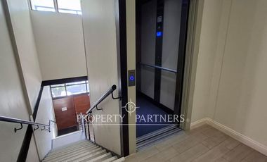 OFICINAS en arriendo en la plaza de Llolleo