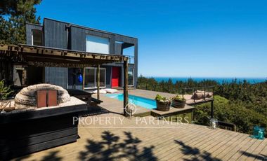 Matanzas, Casa con vista al Mar en Condominio