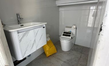 LOCAL AMPLIO Y EXCLUSIVO DE ESTRENO EN CENTRO DE LIMA