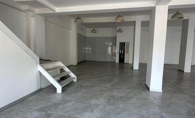 LOCAL AMPLIO Y EXCLUSIVO DE ESTRENO EN CENTRO DE LIMA