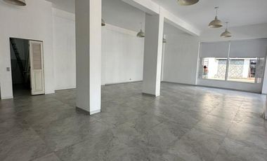 LOCAL AMPLIO Y EXCLUSIVO DE ESTRENO EN CENTRO DE LIMA