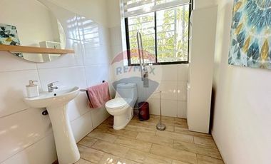 GRAN TERRENO, HERMOSA CASA GIRO COMERCIAL