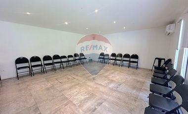GRAN TERRENO, HERMOSA CASA GIRO COMERCIAL