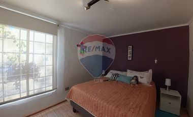 Casa Esquina pasaje cerrado en Macul