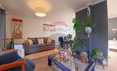 Casa Esquina pasaje cerrado en Macul