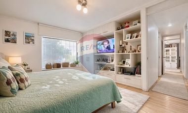 Casa Esquina pasaje cerrado en Macul