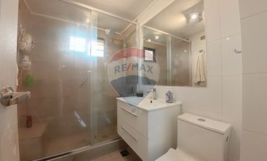 Casa Esquina pasaje cerrado en Macul