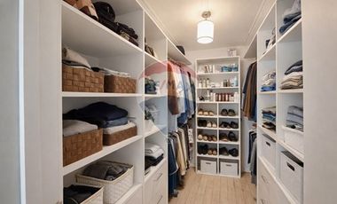 Casa Esquina pasaje cerrado en Macul