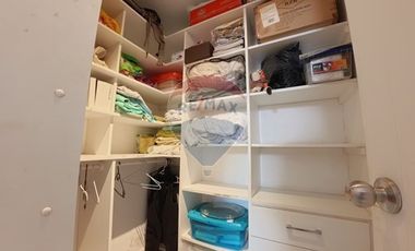 Casa Esquina pasaje cerrado en Macul