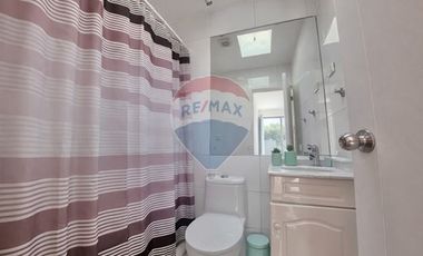 Casa Esquina pasaje cerrado en Macul