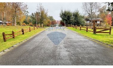 Exclusiva Casa en Villarrica con Vista al Lago