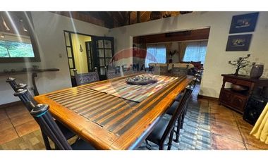 Exclusiva Casa en Villarrica con Vista al Lago