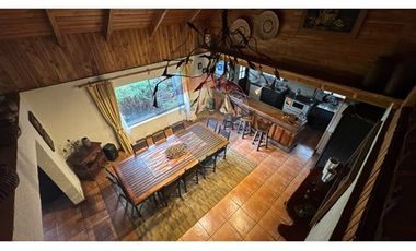 Exclusiva Casa en Villarrica con Vista al Lago