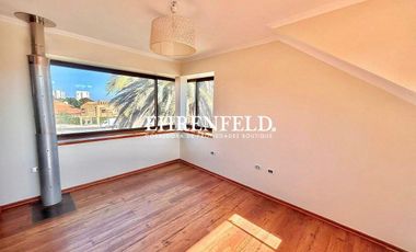 Las Cinerarias. Bosque de Montemar. Amplia casa.