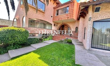 Las Cinerarias. Bosque de Montemar. Amplia casa.