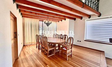 Las Cinerarias. Bosque de Montemar. Amplia casa.